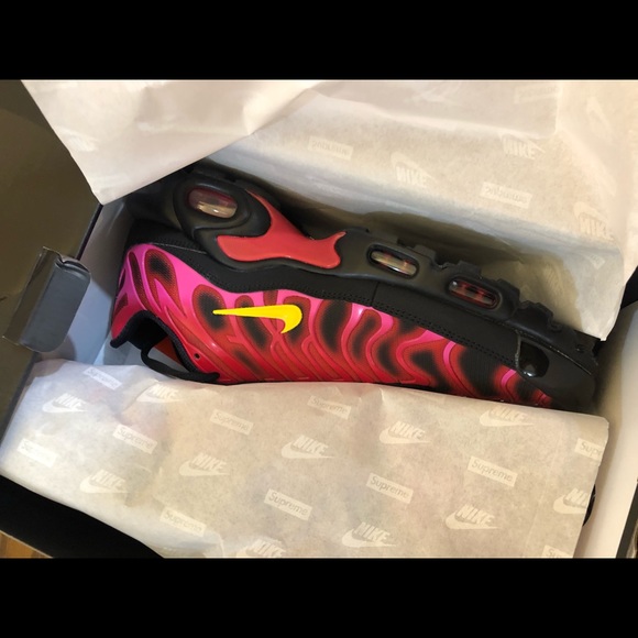 Sold Supreme Nike Air Max Plus Black Size 11 - Picture 4 of 6